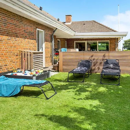 Feriehus Beautiful In With Wifi